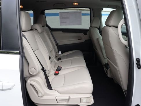 Used 2026 Honda Odyssey EX-L image 14
