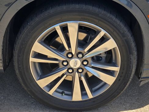 Used 2021 Cadillac XT6 Premium Luxury FWD image 9