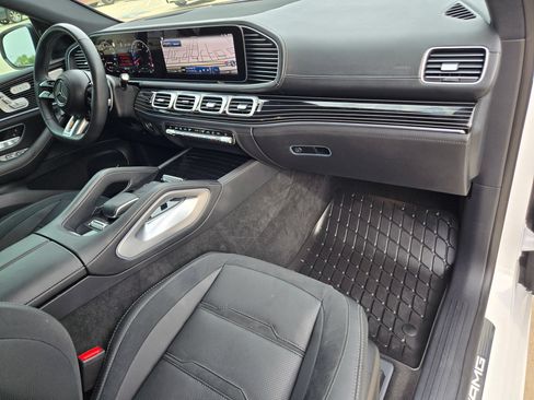 Used 2025 Mercedes-Benz GLE 53 AMG 4MATIC Coupe image 25