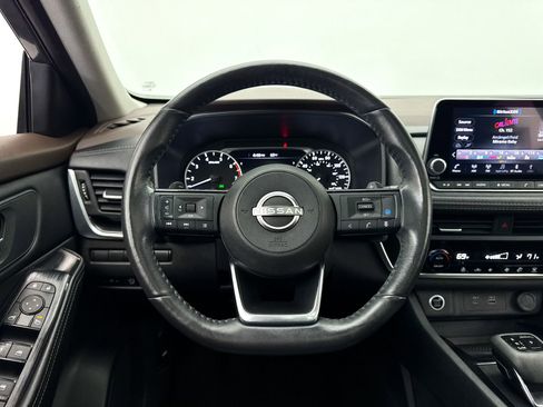 Used 2023 Nissan Rogue SV w/ SV Premium B Package image 29