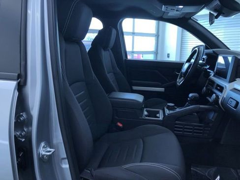 Used 2024 Toyota Tacoma TRD Off-Road image 16