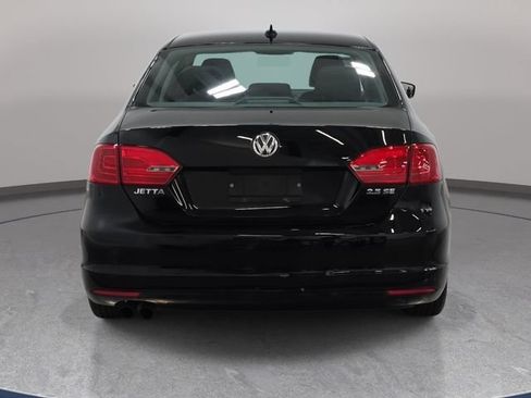Used 2011 Volkswagen Jetta SE FWD image 7