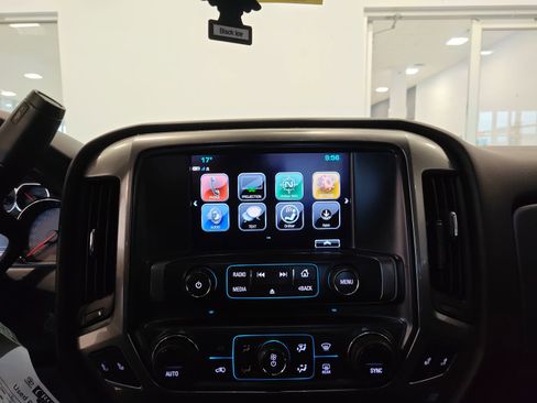 Used 2018 Chevrolet Silverado 1500 LT w/ All Star Edition image 19