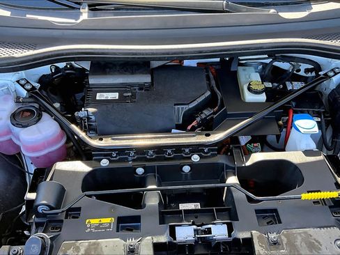 Used 2021 Volkswagen ID.4 Pro image 31