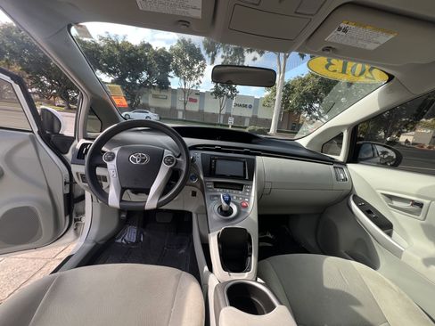 Used 2013 Toyota Prius Two image 16