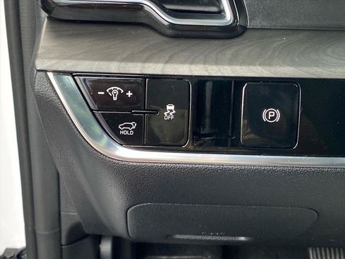 Certified 2025 Kia Sportage X-Line w/ Premium Package AWD/4WD image 24