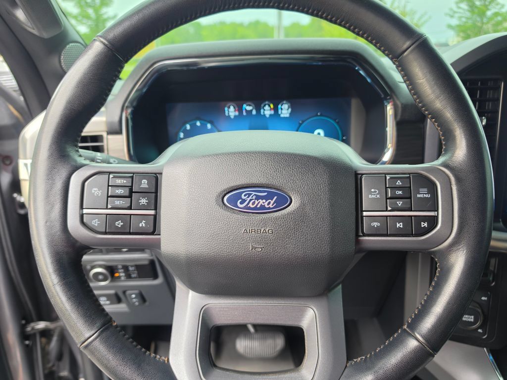 Used 2024 Ford F150 Lariat AWD/4WD image 17