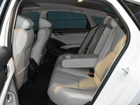 Used 2022 Honda Accord Touring image 23