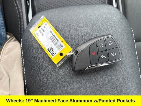 Used 2024 Chevrolet Blazer EV LT image 30