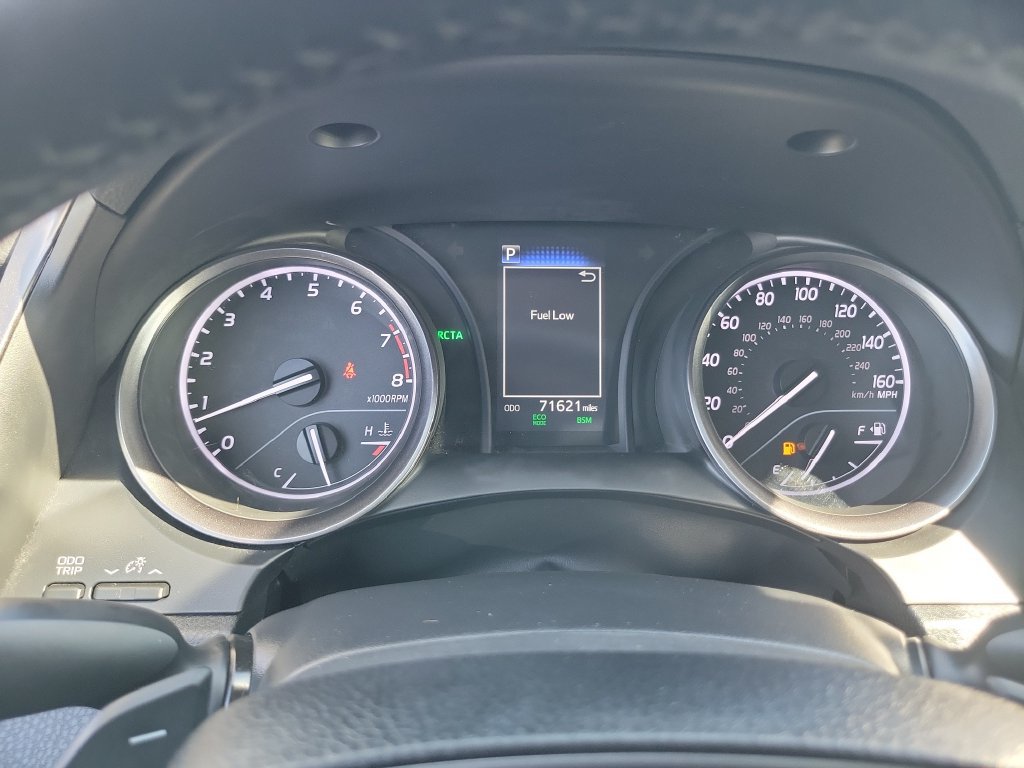 Used 2023 Toyota Camry SE w/ Convenience Package FWD image 7