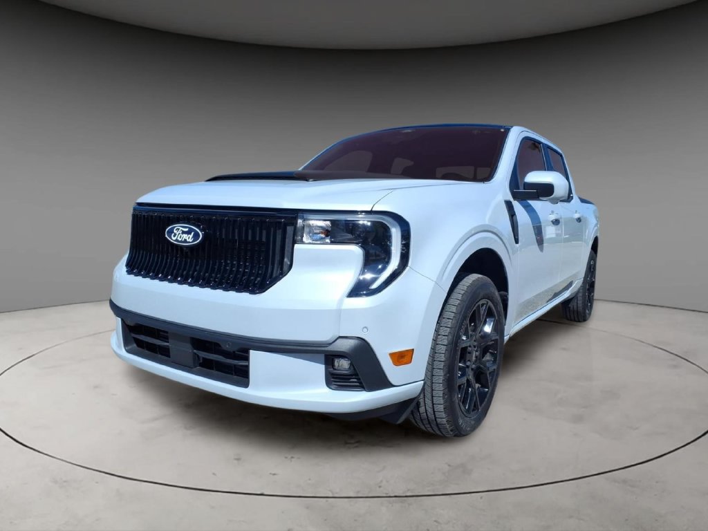 Used 2026 Ford Maverick Lobo AWD/4WD image 2