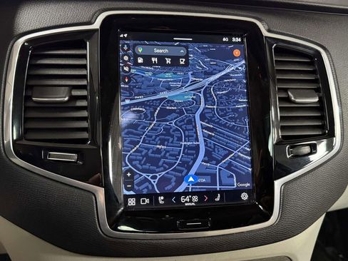 Used 2024 Volvo XC90 B6 Plus image 6