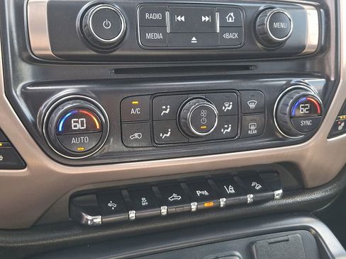 Used 2015 GMC Sierra 1500 Denali w/ Driver Alert Package AWD/4WD image 18
