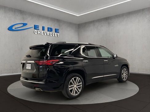 Used 2024 Chevrolet Traverse High Country AWD/4WD image 4