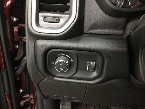 Used 2021 RAM 2500 Big Horn w/ Night Edition image 10