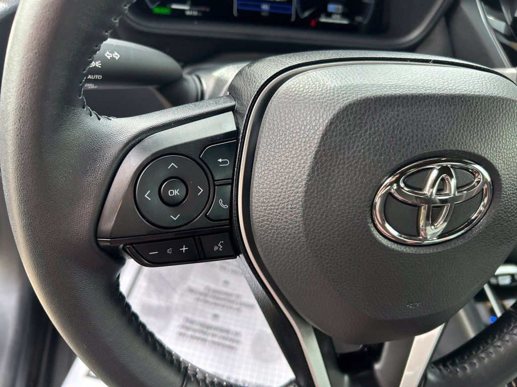 Used 2026 Toyota Corolla SE w/ SE Premium Package AWD/4WD image 28