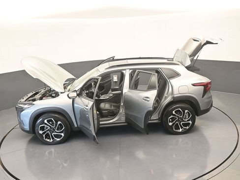 Used 2024 Chevrolet Trax RS w/ Sunroof Package image 68