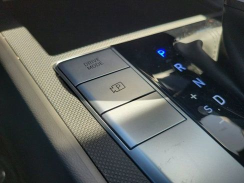 Used 2026 Hyundai Elantra SE image 29