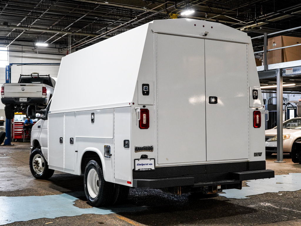 Used 2024 Ford E-350 and Econoline 350 Super Duty w/ Power Windows & Locks Group RWD image 5