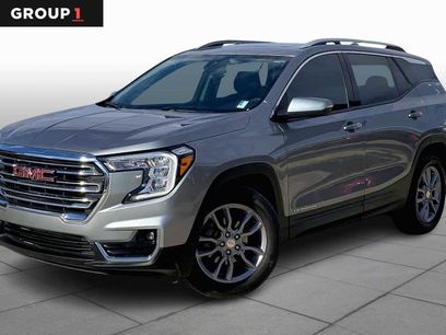 Used 2024 GMC Terrain SLT w/ Infotainment Package II