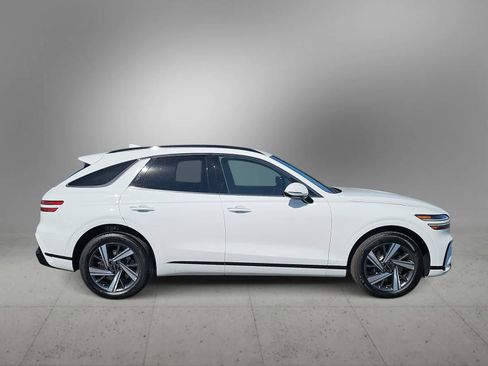 Used 2026 Genesis GV70 3.5T Sport Advanced image 9