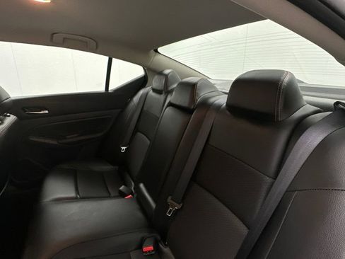 Used 2022 Nissan Altima 2.5 SR image 10