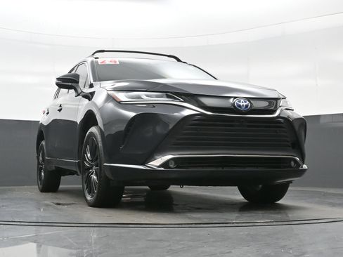 Used 2024 Toyota Venza Nightshade AWD/4WD image 26