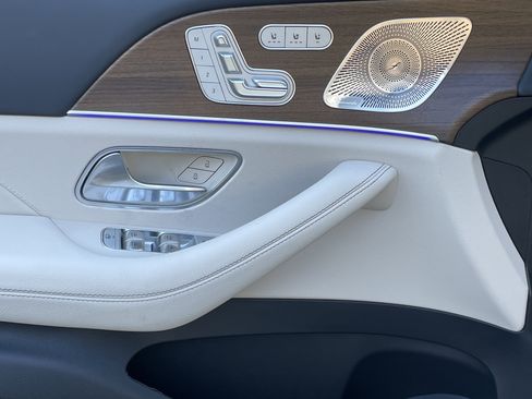 New 2026 Mercedes-Benz GLS 450 GLS 450 4MATIC SUV image 18