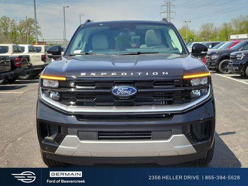 New 2026 Ford Expedition Max Platinum AWD/4WD image 2