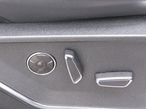 Used 2021 Ford F150 Platinum w/ Equipment Group 701A High image 25