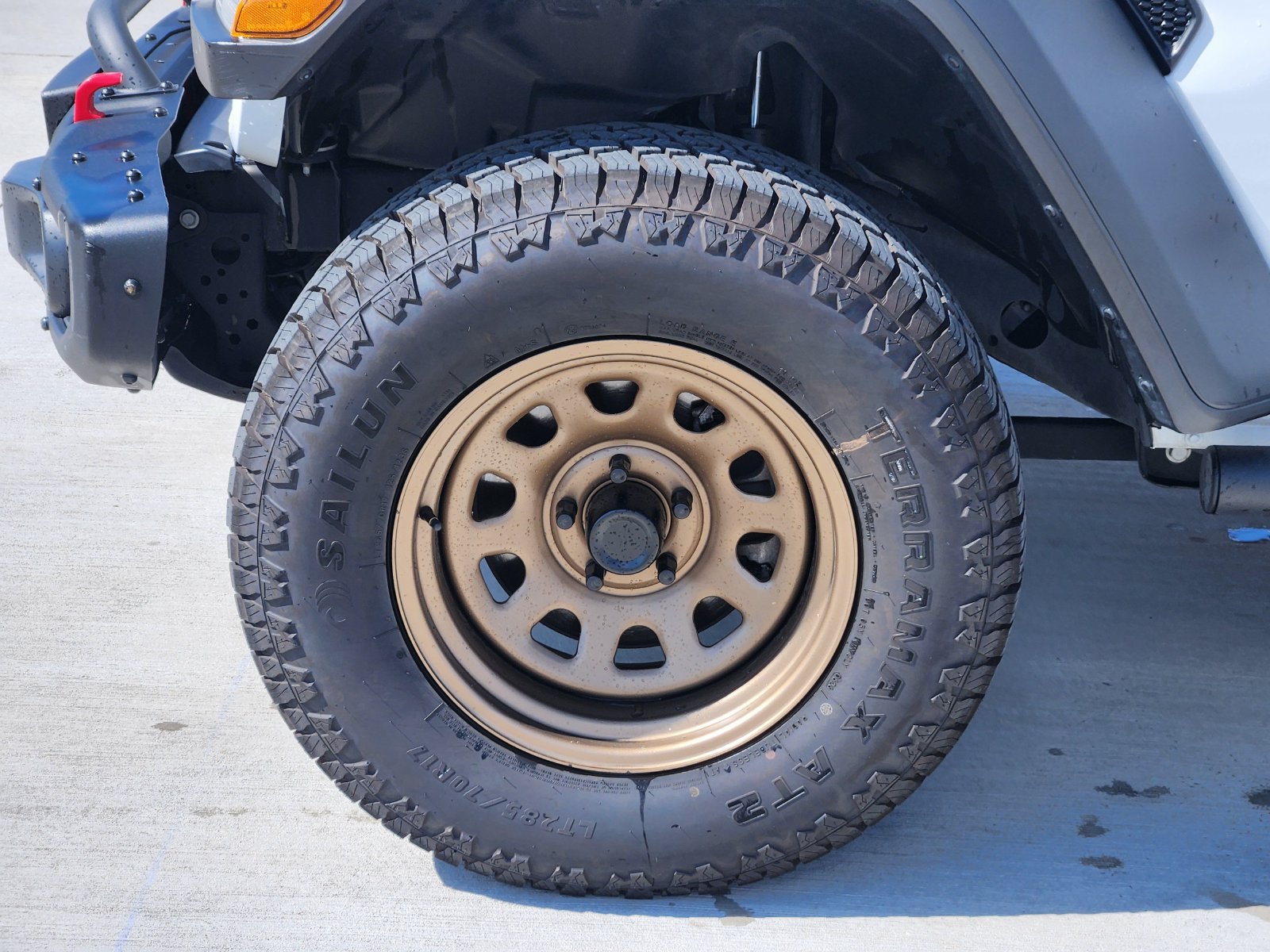 Used 2021 Jeep Wrangler Unlimited Rubicon AWD/4WD image 11