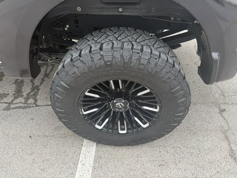 Used 2022 Ford F350 XLT w/ XLT Premium Package image 15