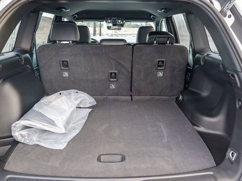 New 2025 Jeep Grand Cherokee Altitude image 26