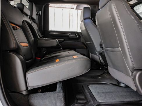 Used 2024 GMC Sierra 2500 AT4 w/ AT4 Premium Plus Package image 33