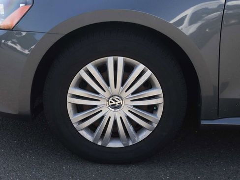Used 2014 Volkswagen Passat 2.5 S FWD image 10
