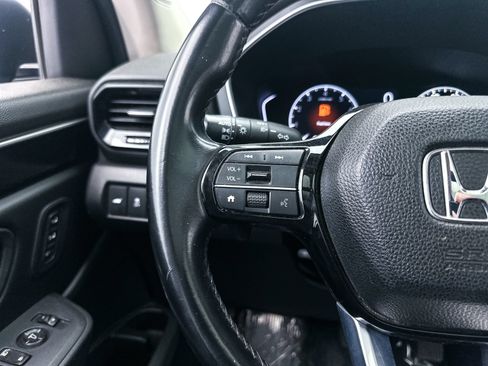 Used 2023 Honda Pilot Touring image 30