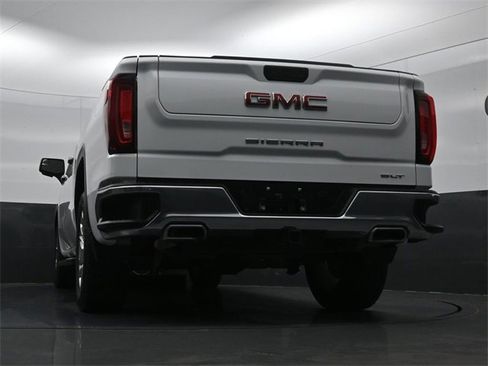 Used 2021 GMC Sierra 1500 SLT w/ X31 Off-Road Package image 29