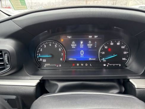 Used 2022 Ford Explorer XLT image 38