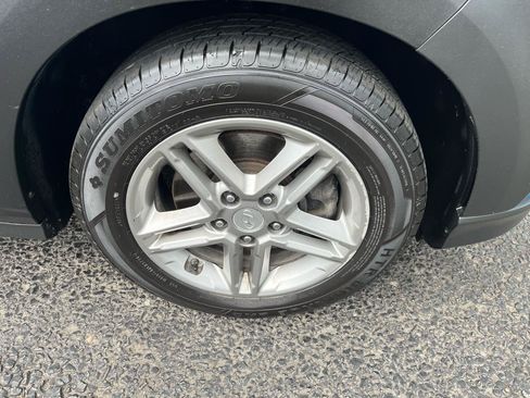Used 2019 Hyundai Kona SE AWD/4WD image 12