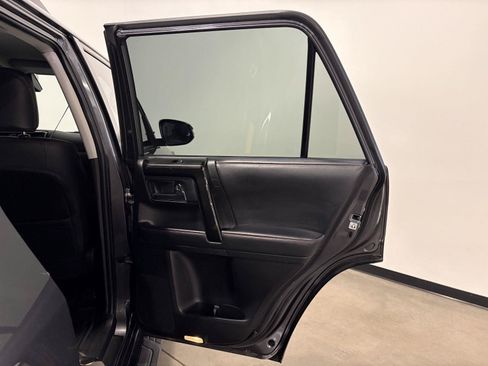 Used 2021 Toyota 4Runner TRD Off-Road Premium AWD/4WD image 34