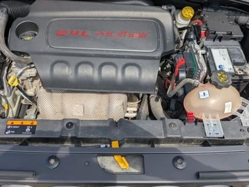 Used 2017 Jeep Renegade Trailhawk AWD/4WD image 18