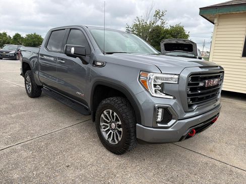 Used 2022 GMC Sierra 1500 AT4 w/ AT4 Premium Package AWD/4WD image 11