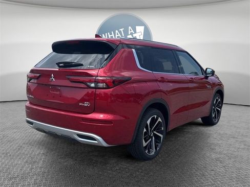 New 2025 Mitsubishi Outlander SEL image 8