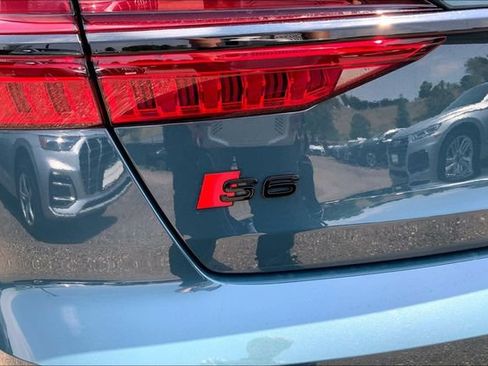 Used 2020 Audi S6 Premium Plus w/ S Sport Package AWD/4WD image 8