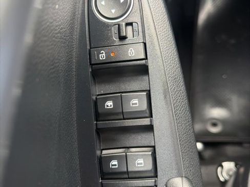 Certified 2025 Kia Seltos LX image 15