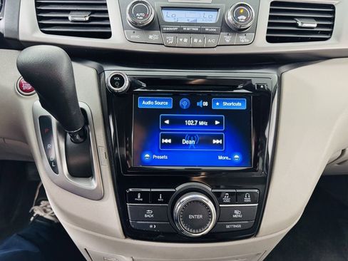 Used 2016 Honda Odyssey SE image 16