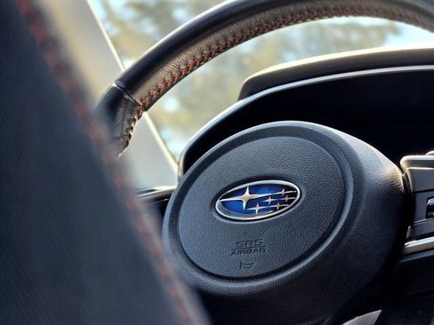 Used 2018 Subaru Crosstrek 2.0i Premium AWD/4WD image 12