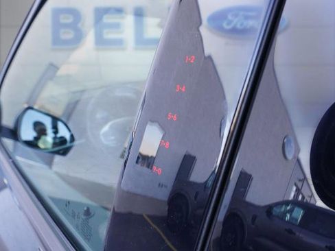 Certified 2021 Ford Explorer XLT w/ Equipment Group 202A image 23