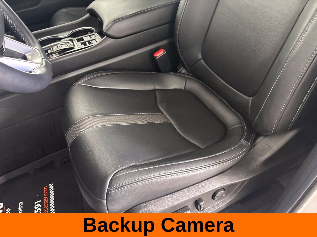 Used 2025 Honda Pilot Touring image 11