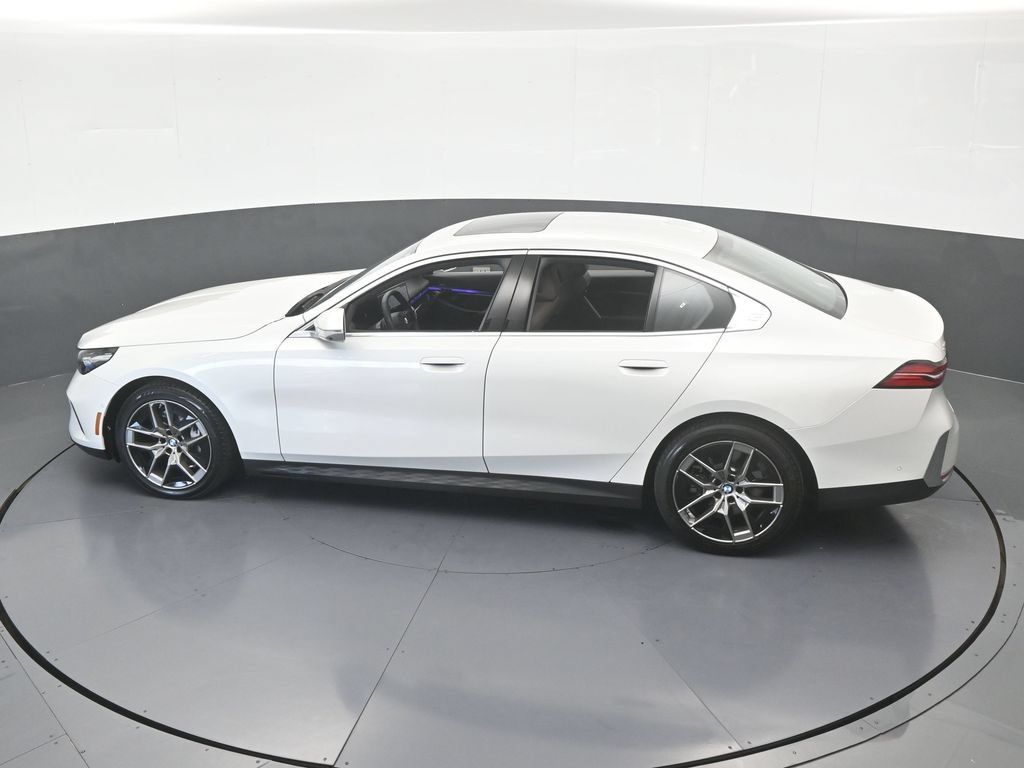 Used 2026 BMW 540i xDrive AWD/4WD image 53